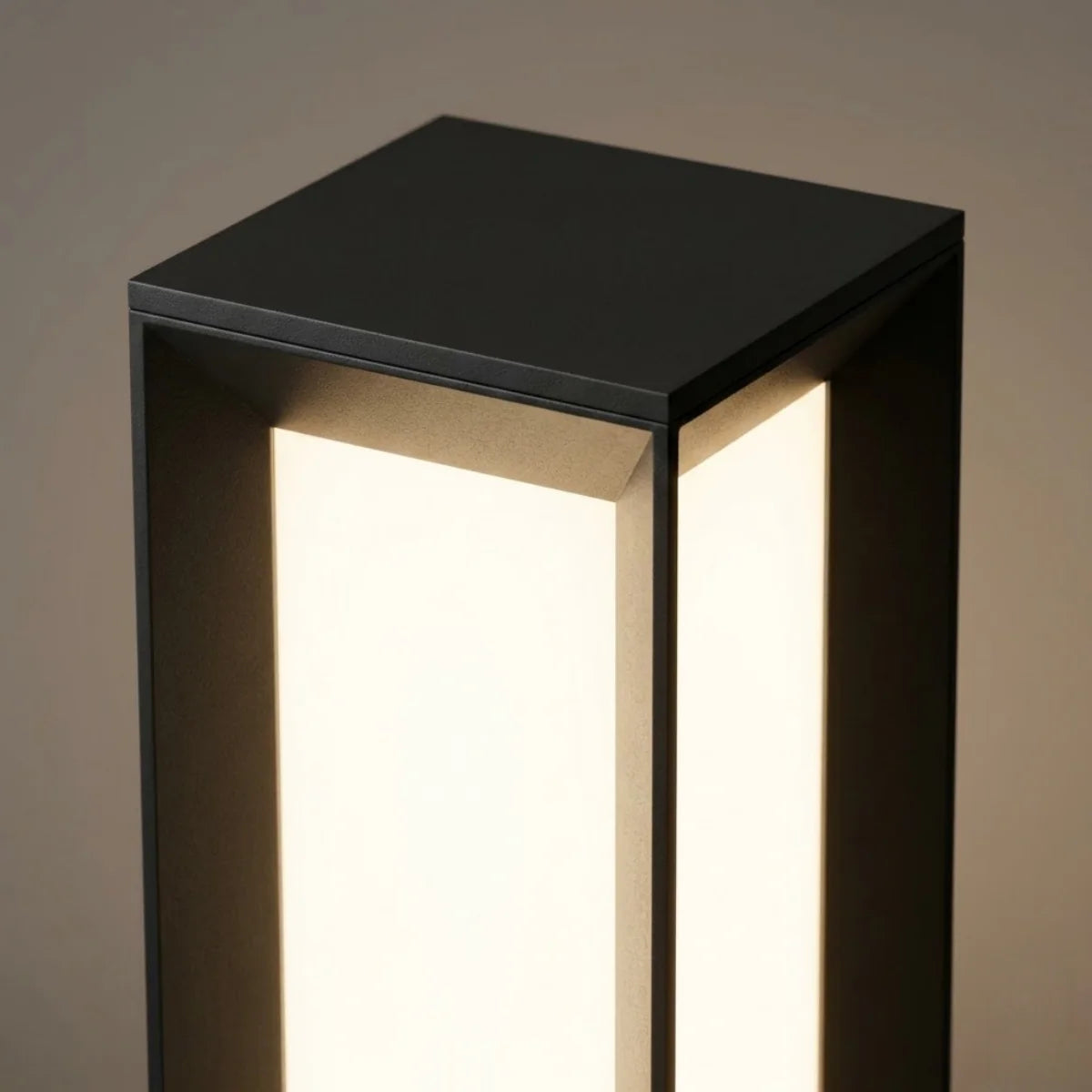 Arcato Premium Stainless Steel Outdoor Wall Sconce - Modern Solar & Wired Options