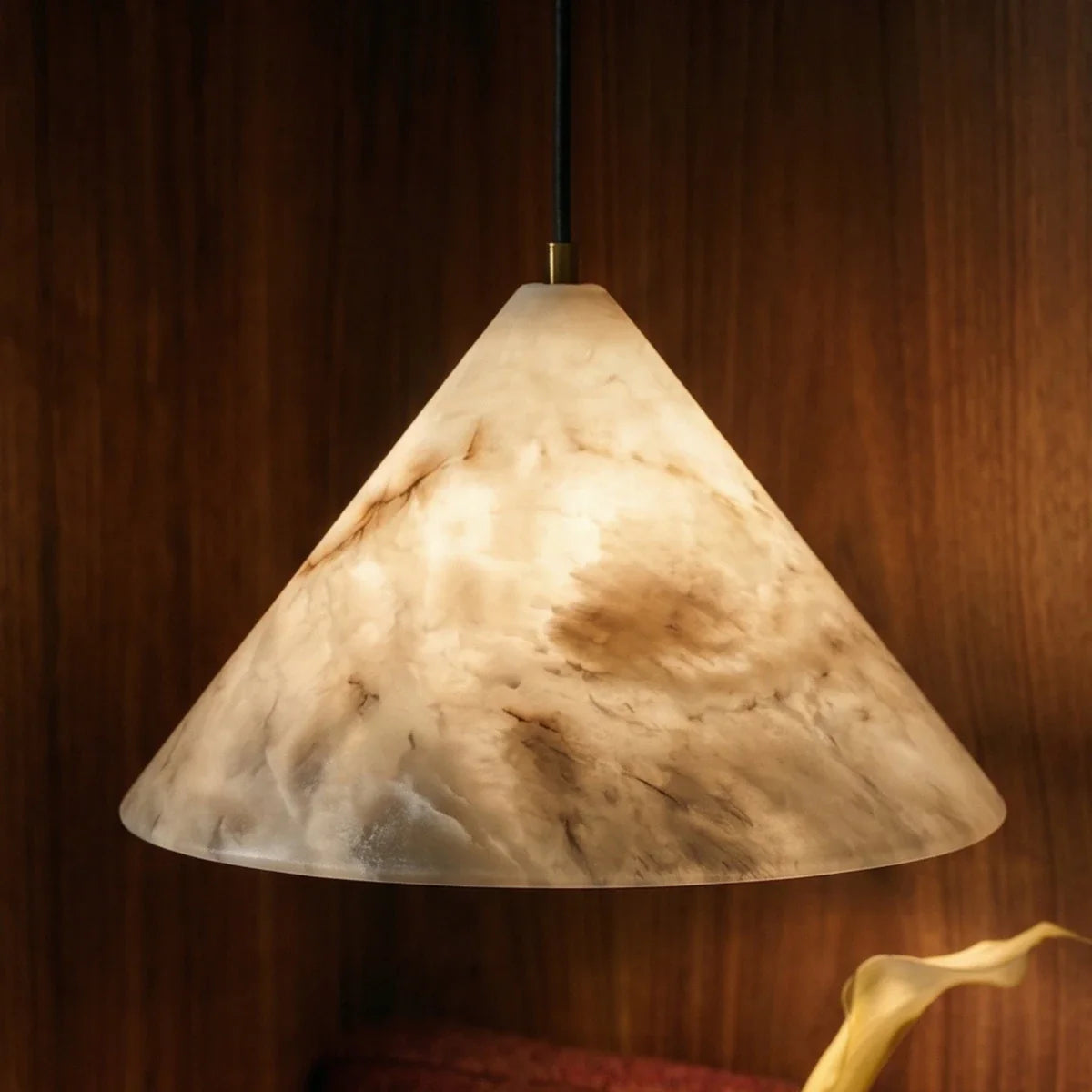 nuvlight Blom Modern Luxury Alabaster Pendant Light