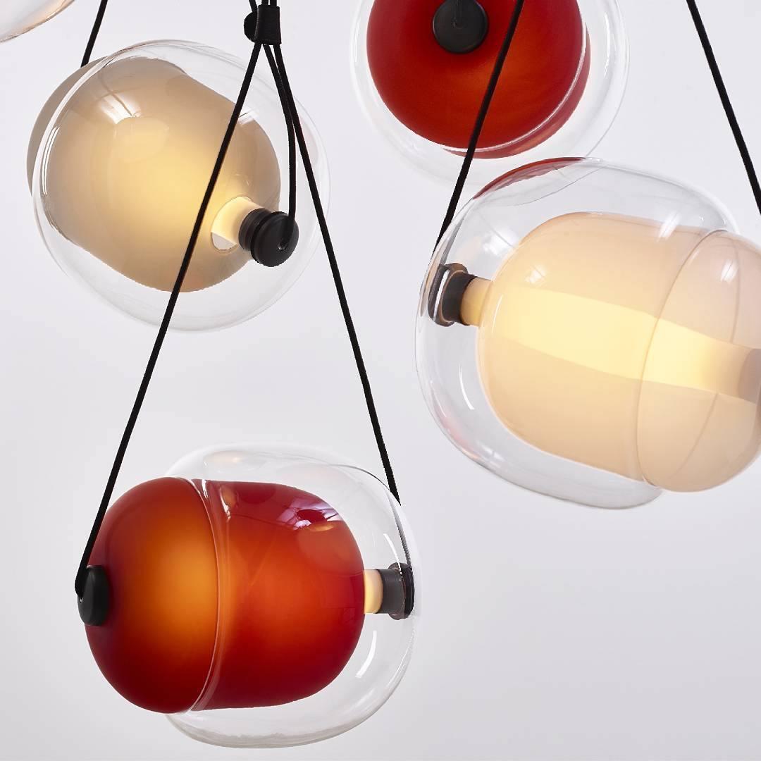 Cello Hand-Blown Glass Pendant Light - Elegant Pear-Shaped Hanging Lamp for Kitchen & Dining Room