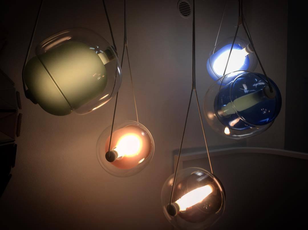 Cello Hand-Blown Glass Pendant Light - Elegant Pear-Shaped Hanging Lamp for Kitchen & Dining Room