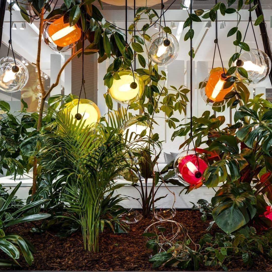 Cello Hand-Blown Glass Pendant Light - Elegant Pear-Shaped Hanging Lamp for Kitchen & Dining Room
