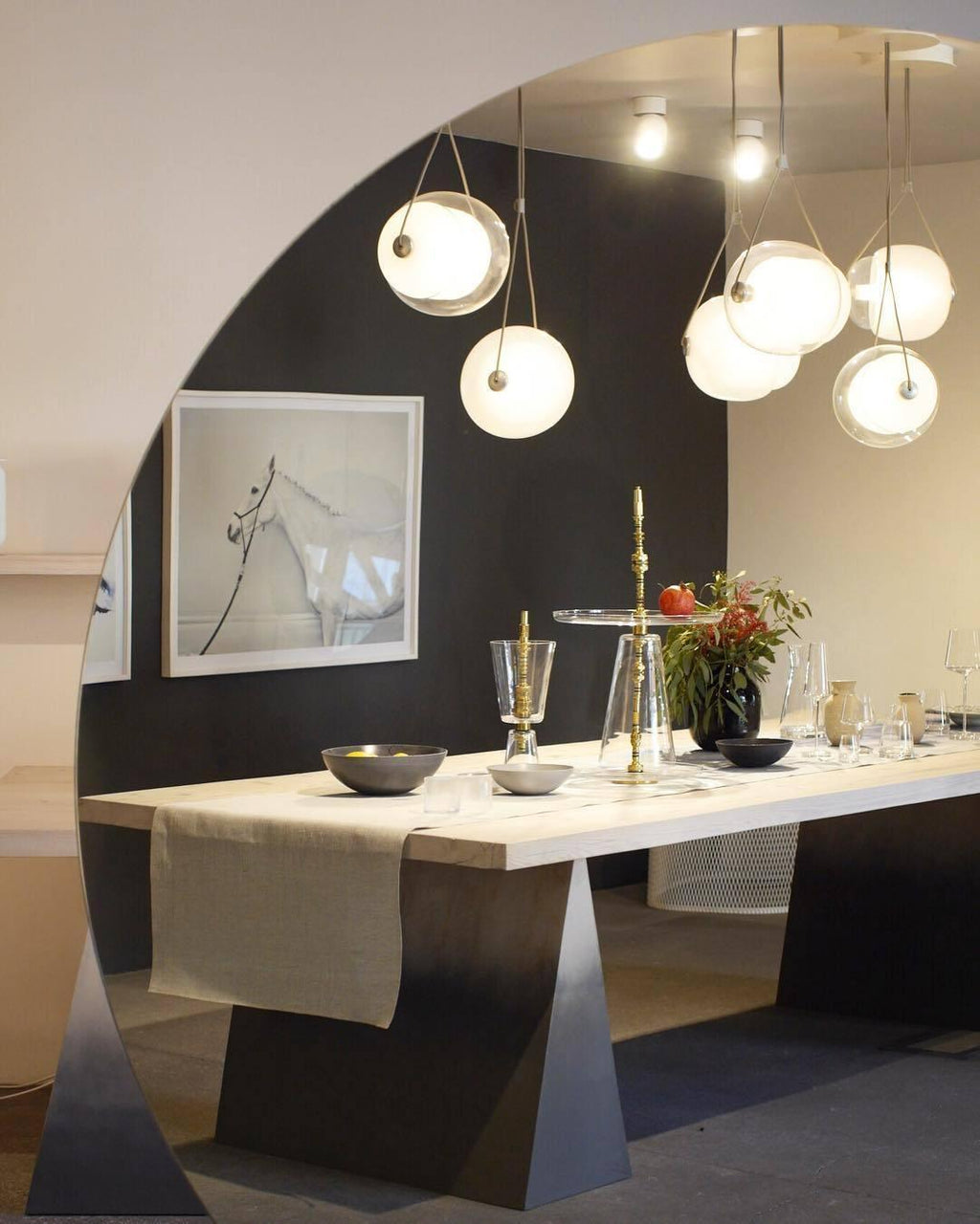 Cello Hand-Blown Glass Pendant Light - Elegant Pear-Shaped Hanging Lamp for Kitchen & Dining Room