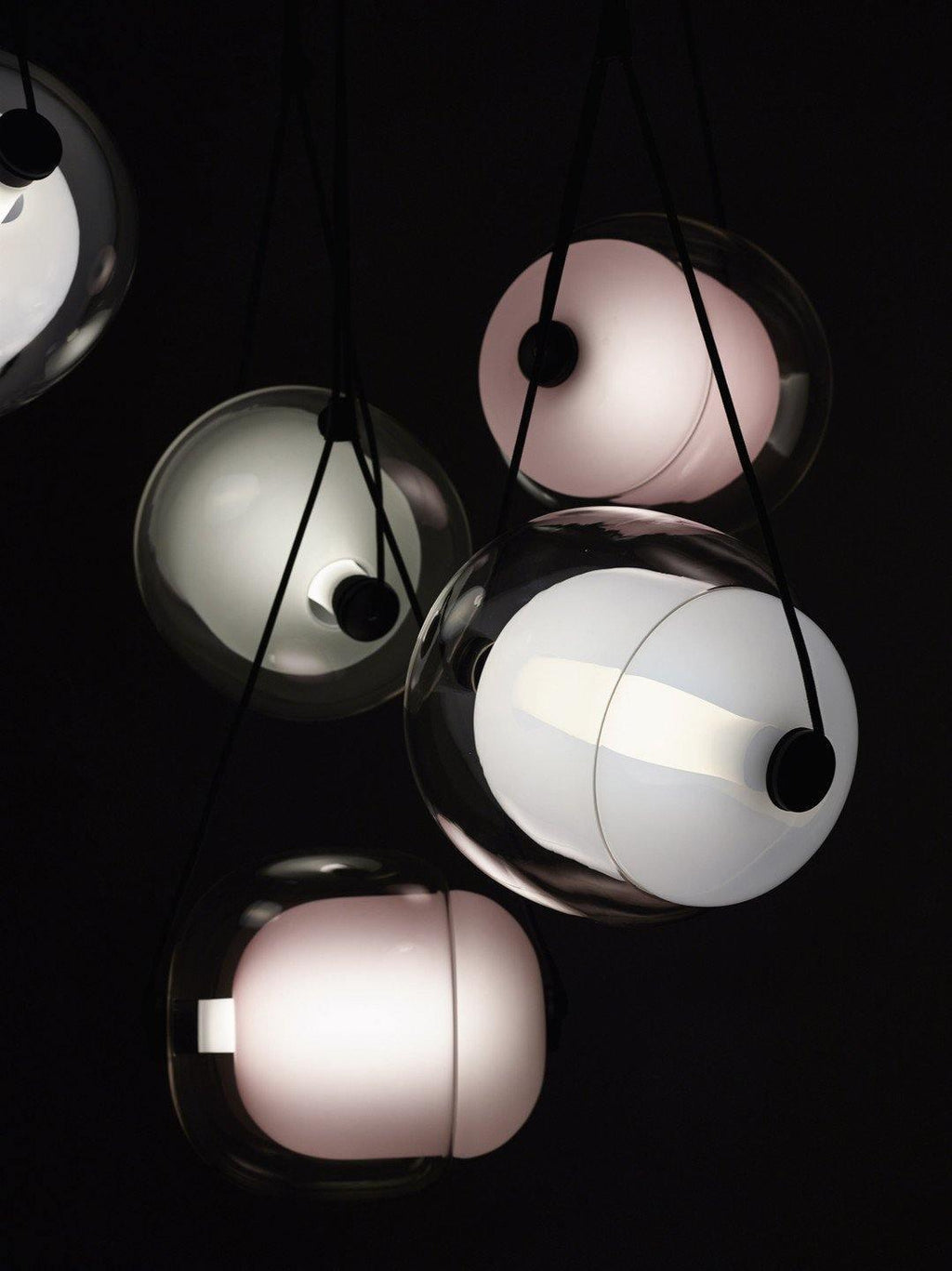 Cello Hand-Blown Glass Pendant Light - Elegant Pear-Shaped Hanging Lamp for Kitchen & Dining Room