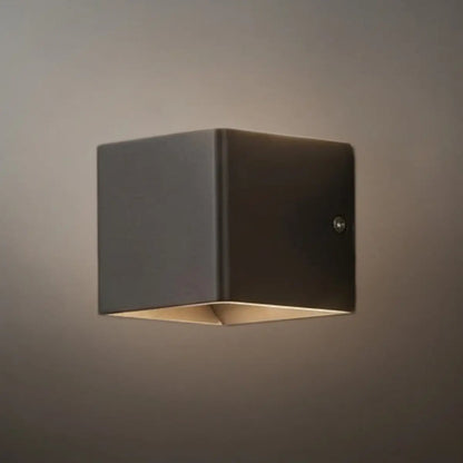 Nuvlight_Outdoor_Wall_Light_-_Metal