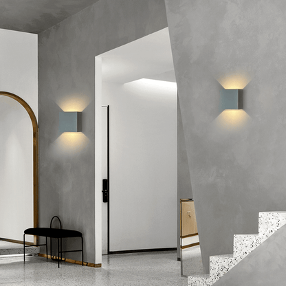 Arcato Modern Outdoor Wall Light - Metal Design in Black/White/Grey for Corridor