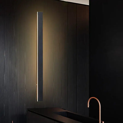 Arcato Minimalist Wall Lamp – Waterproof Linear for Outdoor