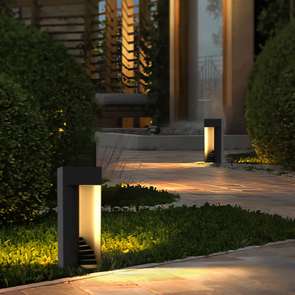 Arcato Modern Outdoor Floor Lamp - Black Metal Rectangular Design for Garden & Patio