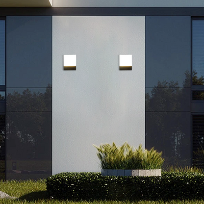 Arcato Modern Outdoor Wall Lamp --Metal/Acrylic Square Design for Garden