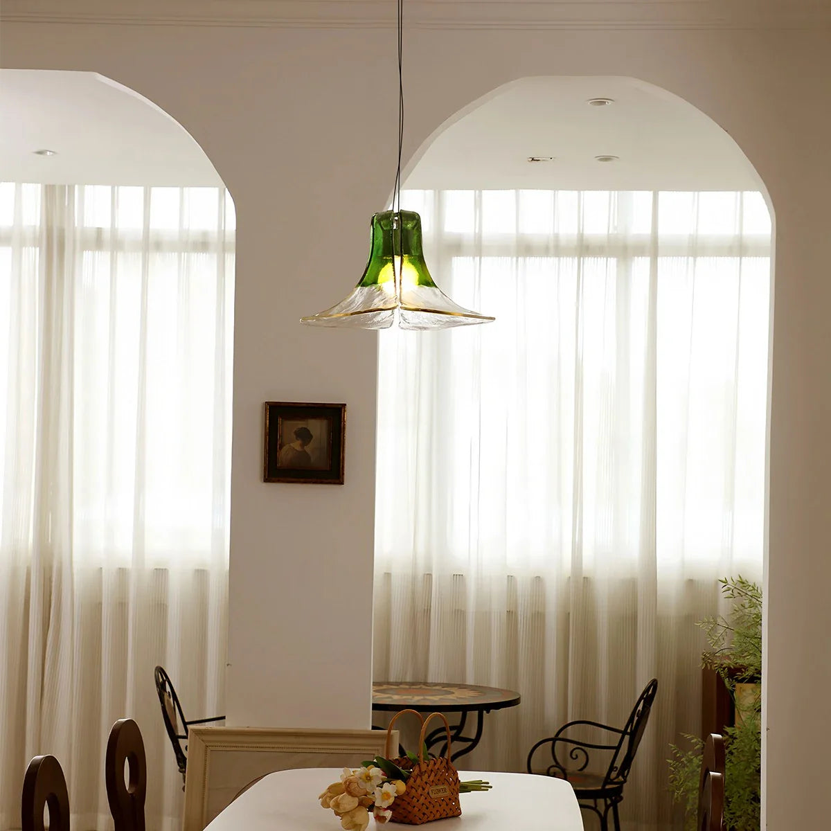 Murano Gradient Glass Pendant - Hand-Blown Petal Chandelier with Ombre Artistic Glow for Dining Room