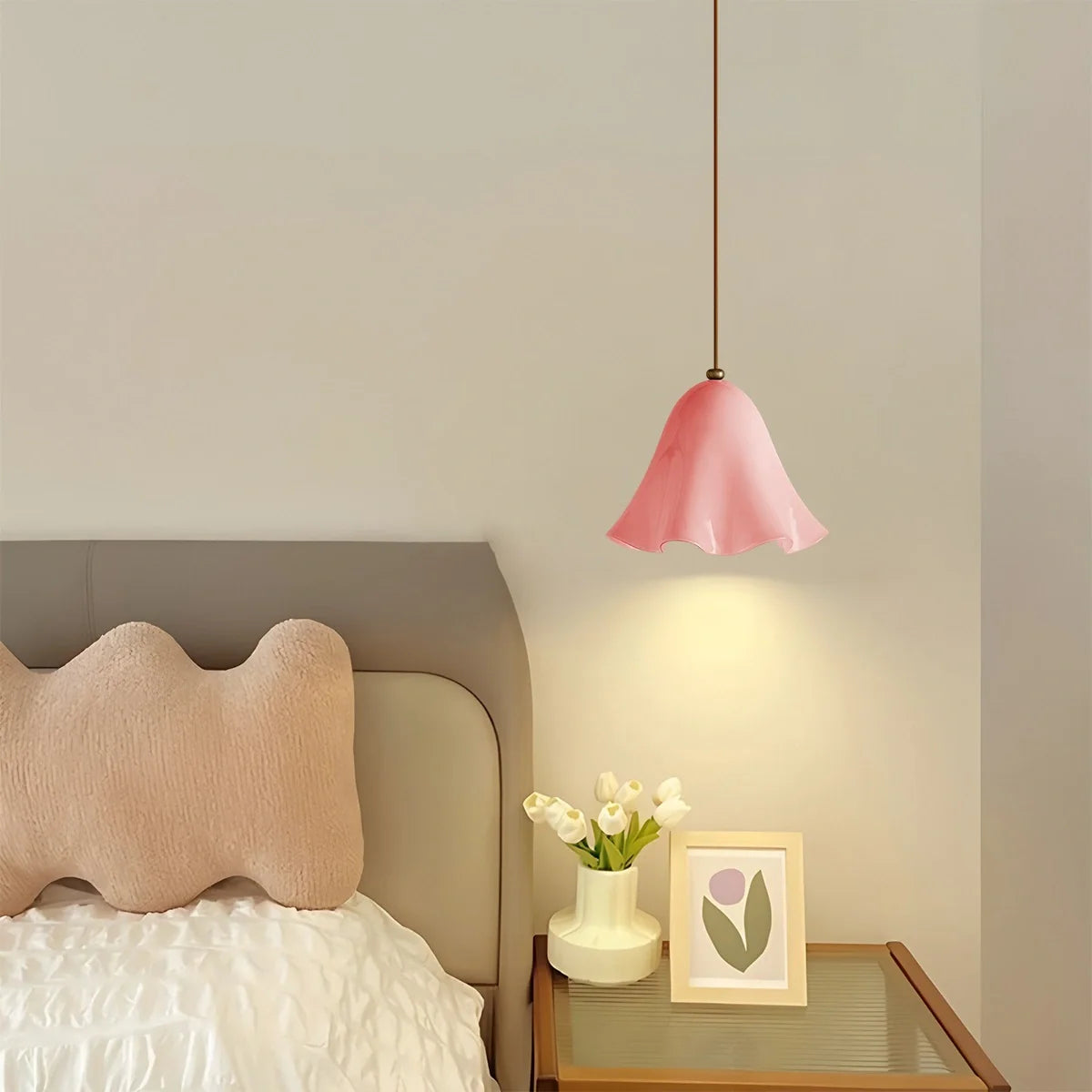 Tiffany Style Floral Pendant Light - Hand-Crafted Stained Glass Flower Hanging Lamp for Dining & Bedroom