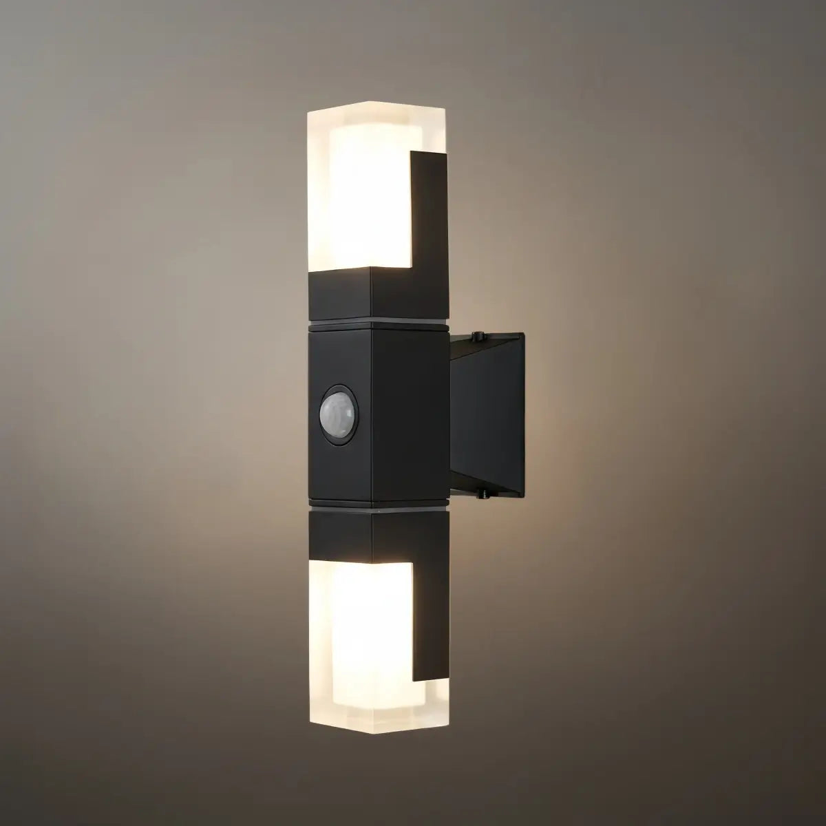 Nuvlight Modern Rectangle Wall Sconce - Black Metal for Garden/Outdoor Spaces