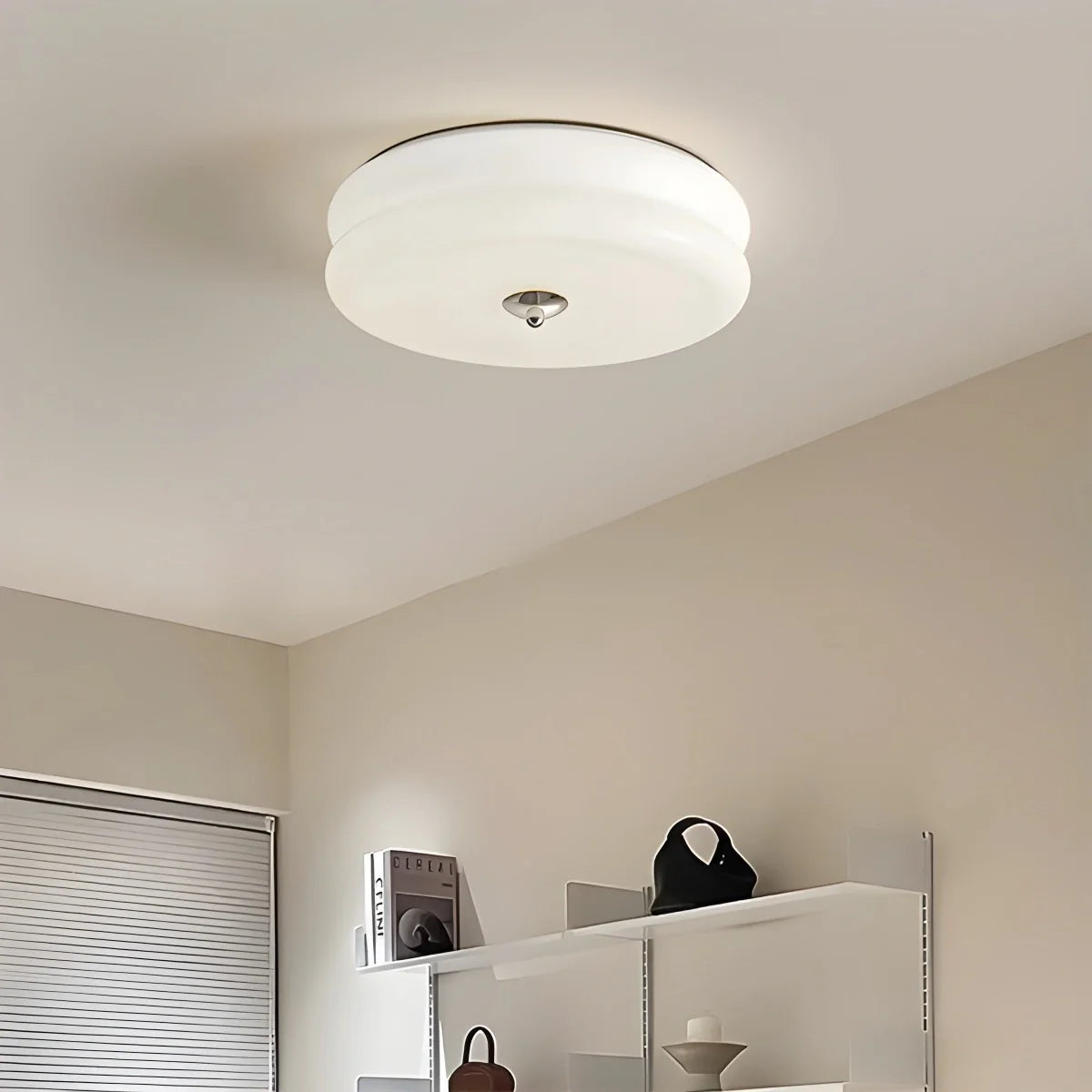Art Deco Vintage Ceiling Light - Glamorous Glass & Brass Flush Mount for Bedroom