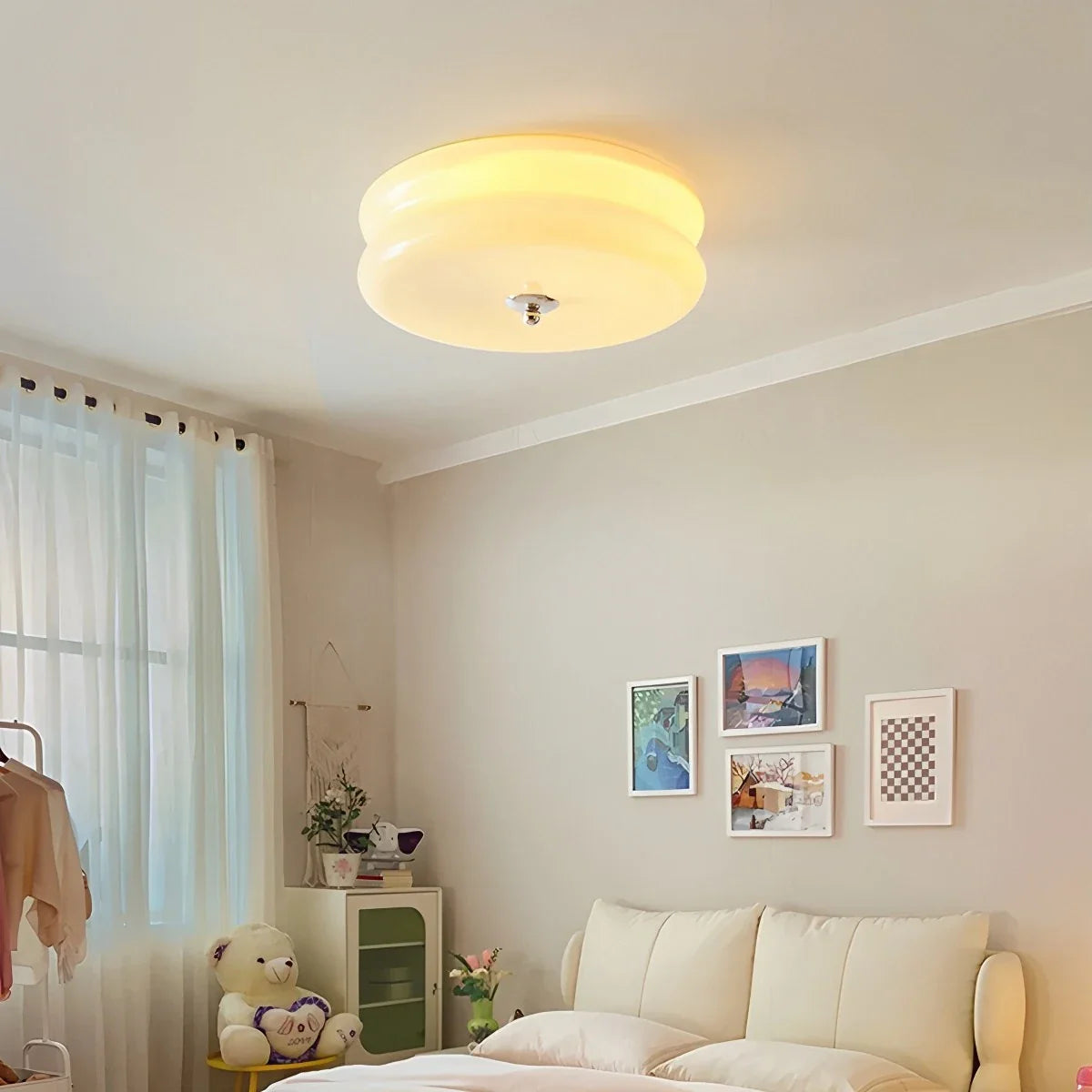 Art Deco Vintage Ceiling Light - Glamorous Glass & Brass Flush Mount for Bedroom