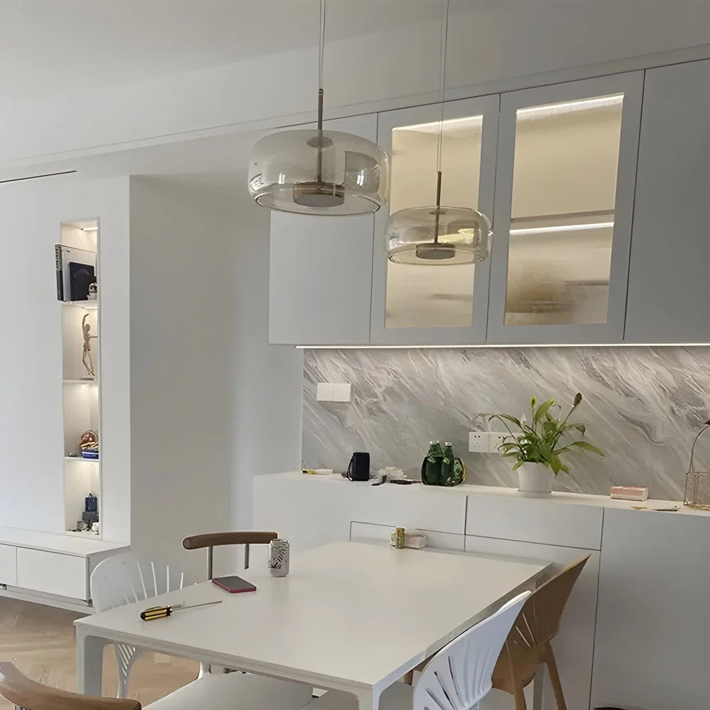 Modern Artisan Glass Pendant - Elegant Hand-Blown Globe Hanging Light for Dining Room