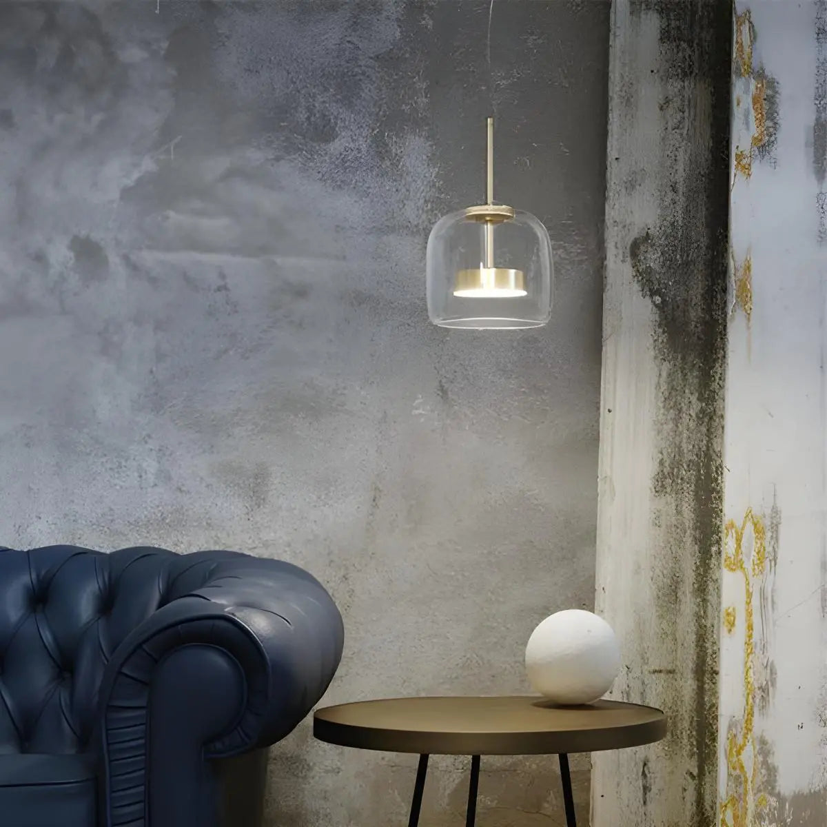 Modern Artisan Glass Pendant - Elegant Hand-Blown Globe Hanging Light for Dining Room