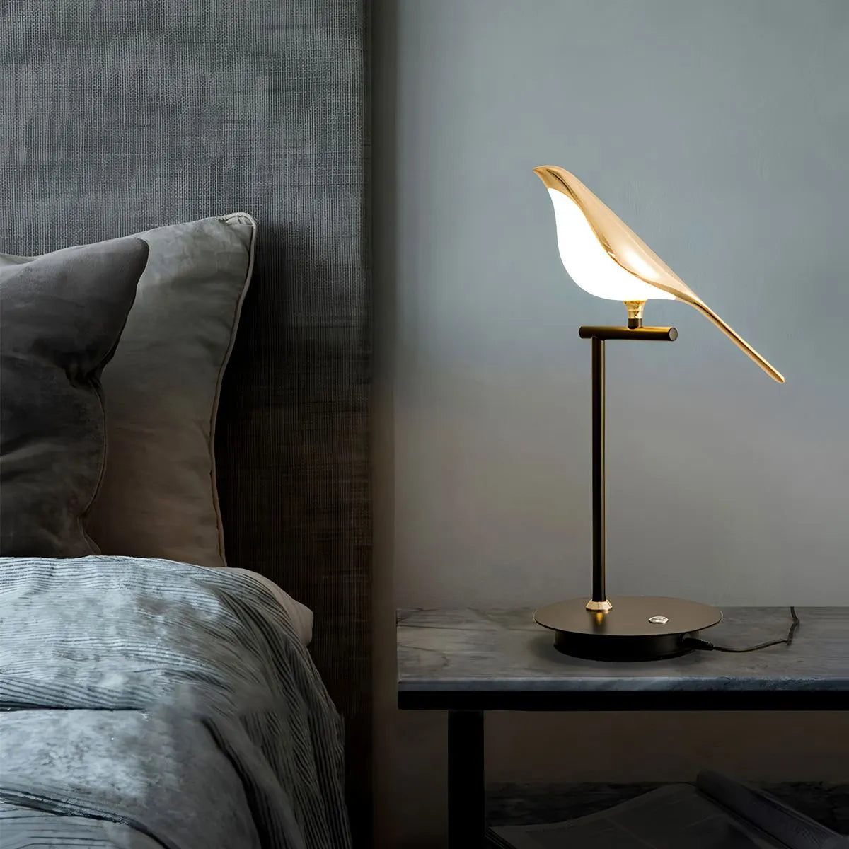 Modern Gold Bird Chandelier - Artistic Flying Swallows LED Pendant for High Ceiling & Living Room