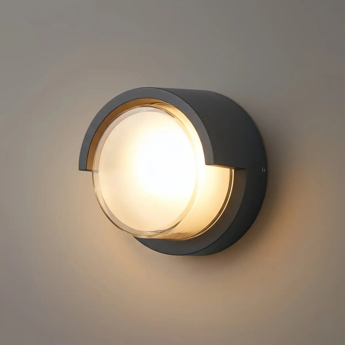 Nuvlight_Acrylic_Outdoor_Wall_Lamp