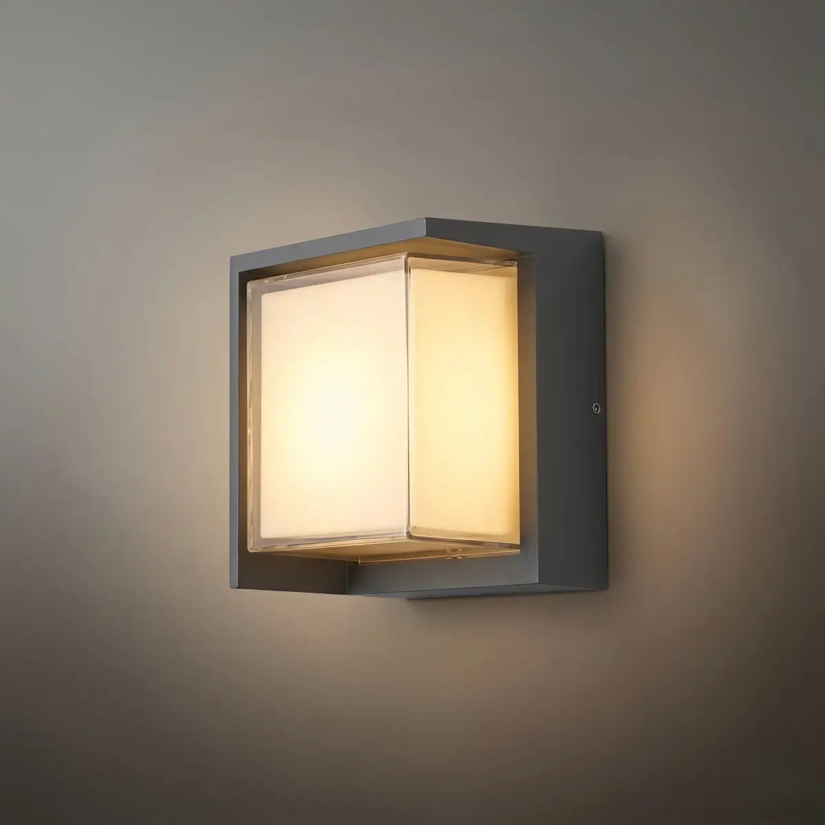 Nuvlight_Acrylic_Outdoor_Wall_Lamp
