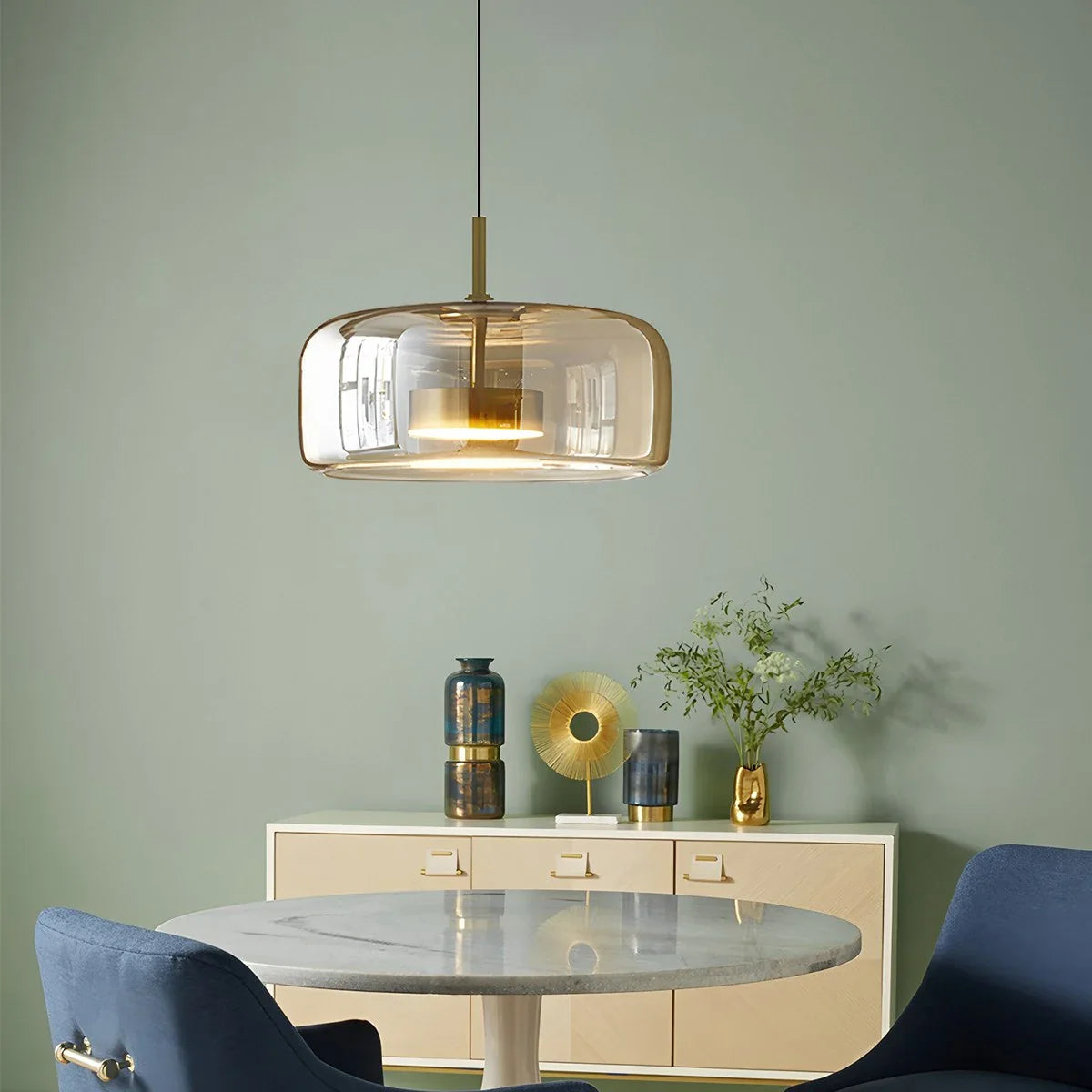 Modern Artisan Glass Pendant - Elegant Hand-Blown Globe Hanging Light for Dining Room