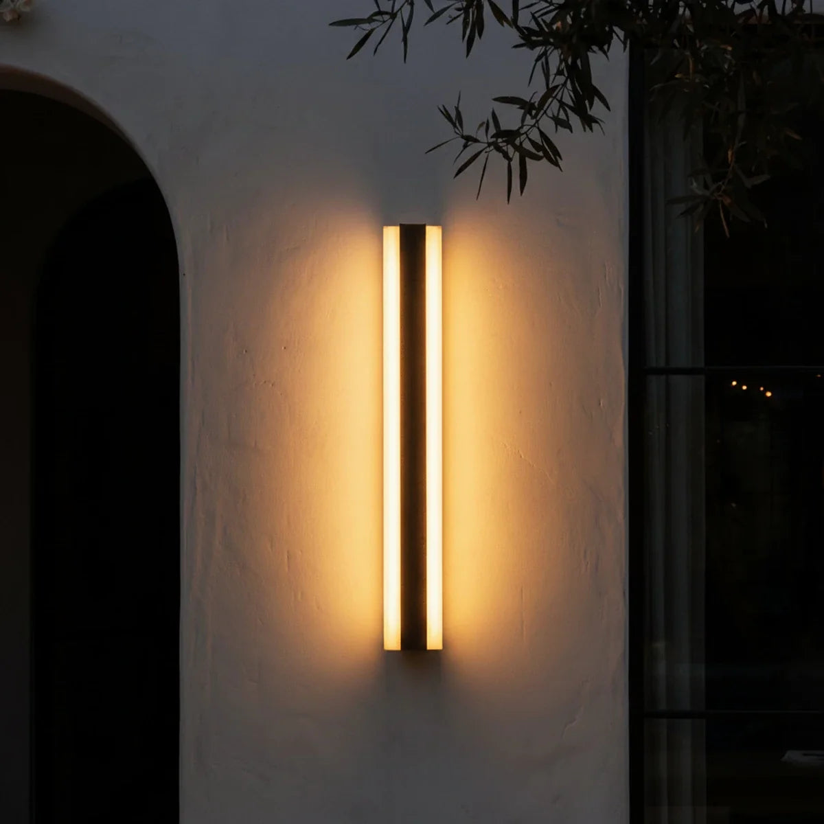 Nuvlight Baron Outdoor Wall Lamp